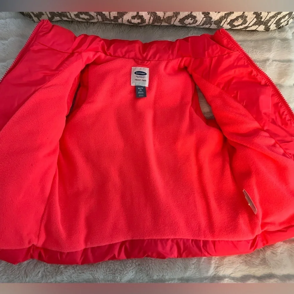 Old Navy Kids Puffer Vest NWT